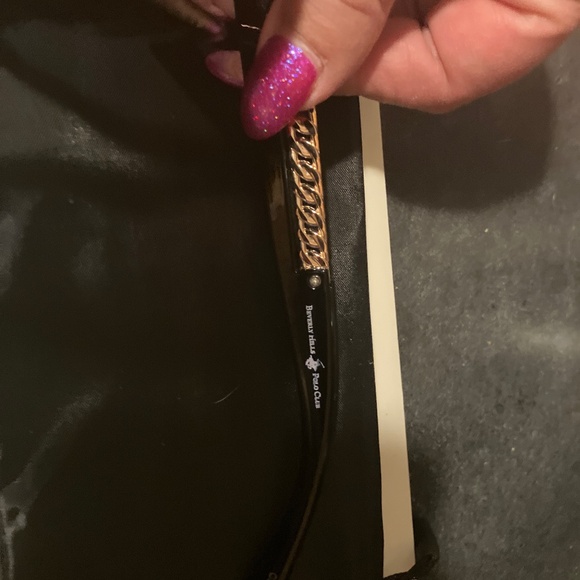 Beverly Hills Black Cat Eyes Sunnies ?️
